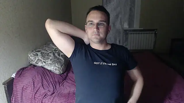 Snapshot of Sanderx chatting on 03/15/25, 08:32 Sanderx online show from 03/15/25, 08:32