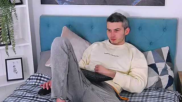 Snapshot of Devin_Jay chatting on 01/25/25, 11:00 Devin Jay online show from 01/25/25, 11:00