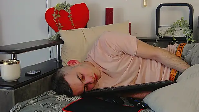 Snapshot of Devin_Jay chatting on 02/07/25, 11:13 Devin Jay online show from 02/07/25, 11:13