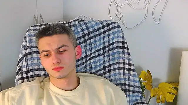 Snapshot of Devin_Jay chatting on 02/15/25, 10:42 Devin Jay online show from 02/15/25, 10:42