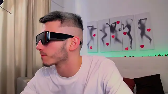 Snapshot of Devin_Jay chatting on 02/27/25, 08:06 Devin Jay online show from 02/27/25, 08:06