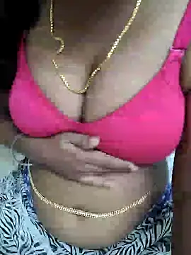Snapshot of Tamilbigboobie chatting on 12/21/24, 07:45 Tamilbigboobie online show from 12/21/24, 07:45