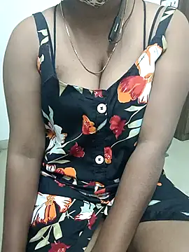 Snapshot of Tamilbigboobie chatting on 02/03/25, 05:14 Tamilbigboobie online show from 02/03/25, 05:14