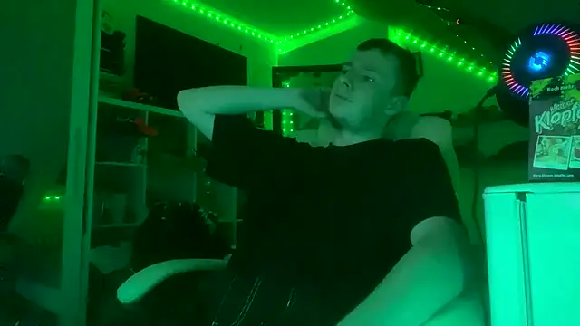 Snapshot of Germanyone chatting on 01/04/25, 08:59 Germanyone online show from 01/04/25, 08:59