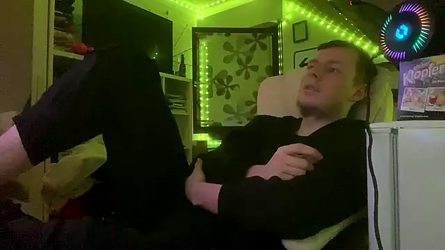 Snapshot of Germanyone chatting on 01/27/25, 04:11 Germanyone online show from 01/27/25, 04:11