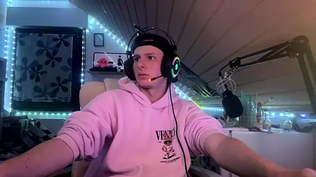 Snapshot of Germanyone chatting on 04/06/26, 01:25 Germanyone online show from 04/06/26, 01:25