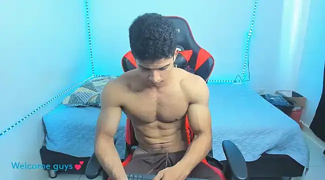 oliver thompsson7 online show from 01/15/25, 08:16