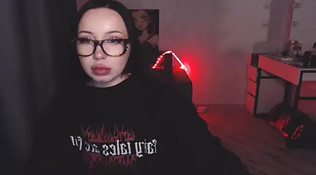 Snapshot of MoranaMissGod chatting on 01/08/25, 01:21 MoranaMissGod online show from 01/08/25, 01:21