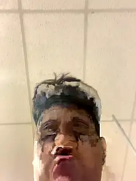 Snapshot of manolo666hot chatting on 09/24/25, 01:53 manolo666hot online show from 09/24/25, 01:53