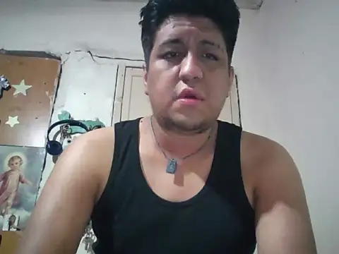 Snapshot of manolo666hot chatting on 10/08/25, 05:10 manolo666hot online show from 10/08/25, 05:10