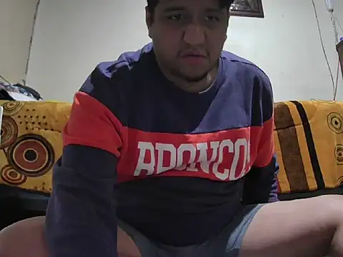 Snapshot of manolo666hot chatting on 12/04/25, 05:54 manolo666hot online show from 12/04/25, 05:54