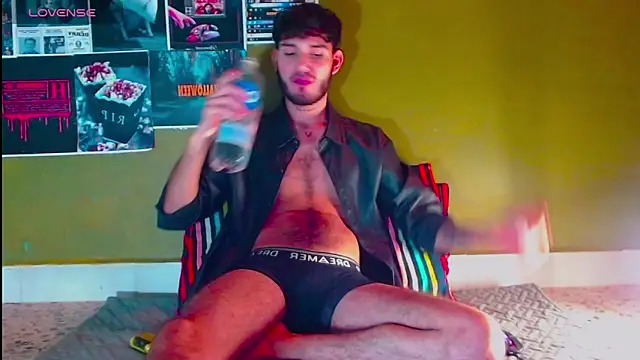 gato444  online show from 01/02/25, 08:57