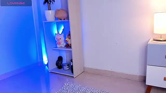 Snapshot of martina_roldam chatting on 01/20/25, 11:43 martina roldam online show from 01/20/25, 11:43