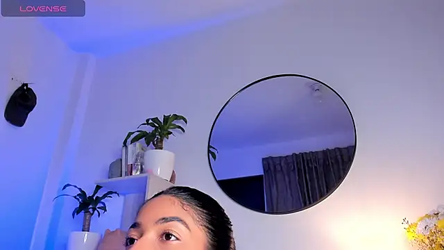 Snapshot of martina_roldam chatting on 01/23/25, 04:09 martina roldam online show from 01/23/25, 04:09