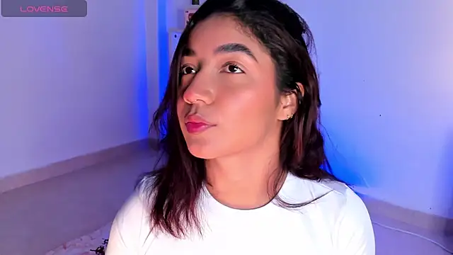 Snapshot of martina_roldam chatting on 02/01/25, 10:05 martina roldam online show from 02/01/25, 10:05