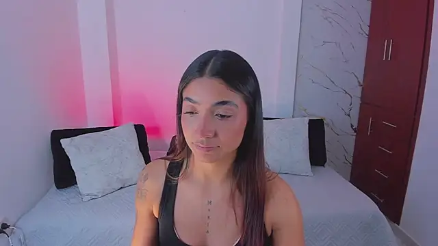 Snapshot of martina_roldam chatting on 03/20/26, 03:11 martina roldam online show from 03/20/26, 03:11