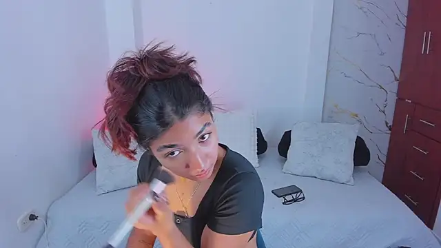 Snapshot of martina_roldam chatting on 04/07/26, 12:55 martina roldam online show from 04/07/26, 12:55