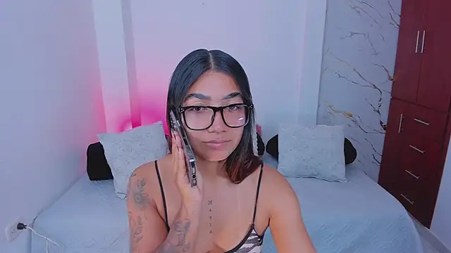 Snapshot of martina_roldam chatting on 04/13/26, 02:28 martina roldam online show from 04/13/26, 02:28