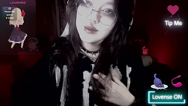 chloe crystall killer online show from 10/12/25, 09:41