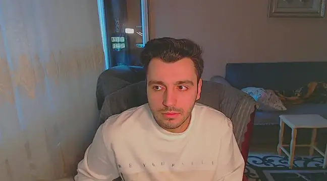 handsomeee04 online show from 02/05/25, 02:59