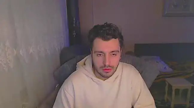 handsomeee04 online show from 02/11/25, 10:07