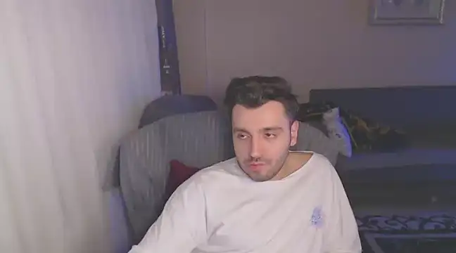 handsomeee04 online show from 03/08/25, 02:23