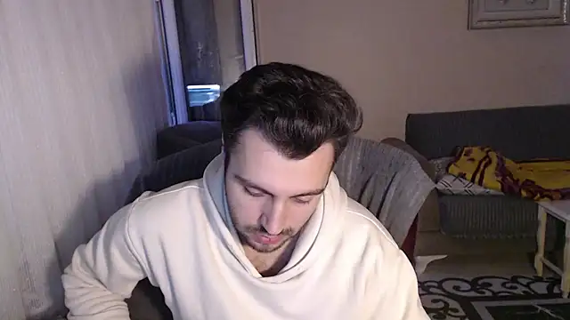 handsomeee04 online show from 10/19/25, 03:34