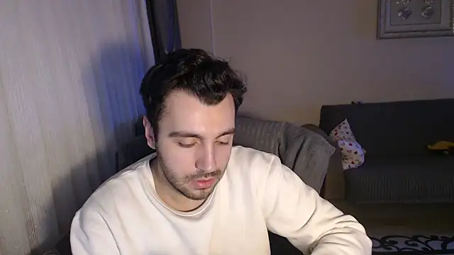 handsomeee04 online show from 10/24/25, 11:34