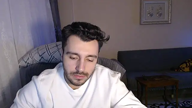 handsomeee04 online show from 11/19/25, 10:10