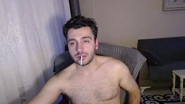 handsomeee04 online show from 12/05/25, 12:08