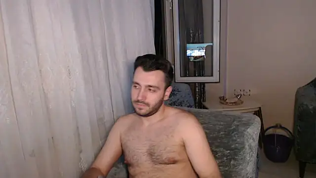 Snapshot of handsomeee04 chatting on 07/01/26, 10:20 handsomeee04 online show from 07/01/26, 10:20