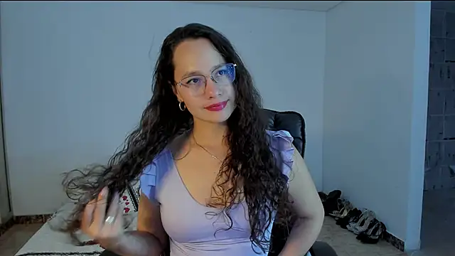 emmaTorres1 online show from 03/09/25, 02:39