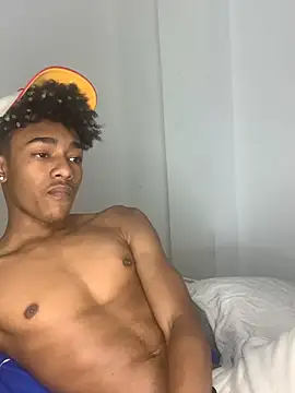 Boy cock18 online show from 01/06/25, 02:15