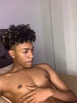 Boy cock18 online show from 01/16/25, 10:53