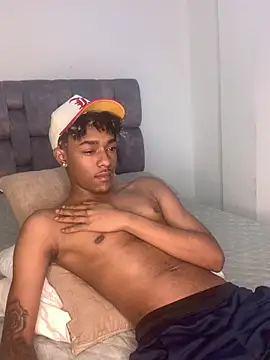 Boy cock18 online show from 02/16/25, 08:10