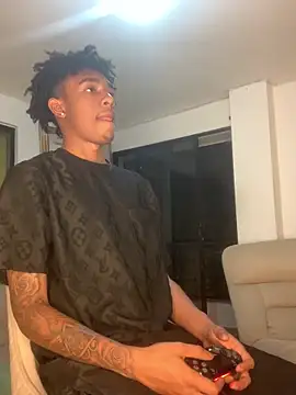 Boy cock18 online show from 09/12/25, 06:46