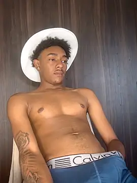 Boy cock18 online show from 09/30/25, 08:25