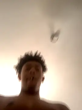 Boy cock18 online show from 11/18/25, 04:33