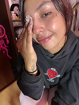 lauuraww online show from 02/14/25, 04:26