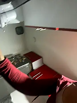 lauuraww online show from 09/17/25, 04:25