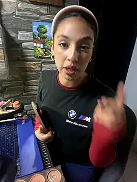 lauuraww online show from 09/18/25, 04:58