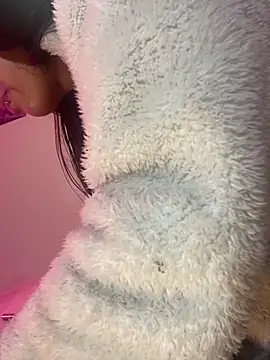 lauuraww online show from 09/29/25, 07:02