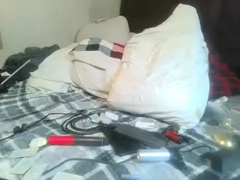 Snapshot of party51502 chatting on 12/29/24, 06:03 party51502 online show from 12/29/24, 06:03