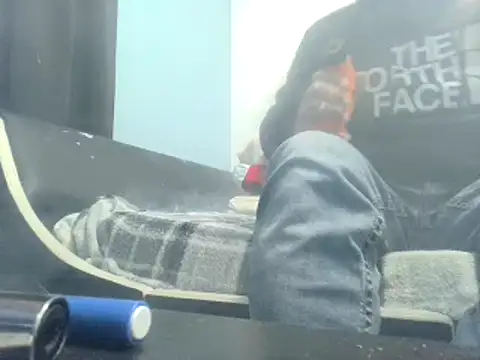 Snapshot of party51502 chatting on 02/14/25, 01:51 party51502 online show from 02/14/25, 01:51