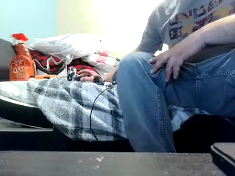 Snapshot of party51502 chatting on 02/28/25, 11:01 party51502 online show from 02/28/25, 11:01