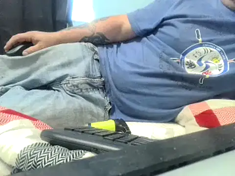 Snapshot of party51502 chatting on 09/27/25, 11:21 party51502 online show from 09/27/25, 11:21