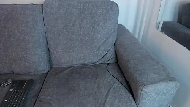 Snapshot of Abril_jones10 chatting on 02/21/25, 08:40 Abril jones10 online show from 02/21/25, 08:40