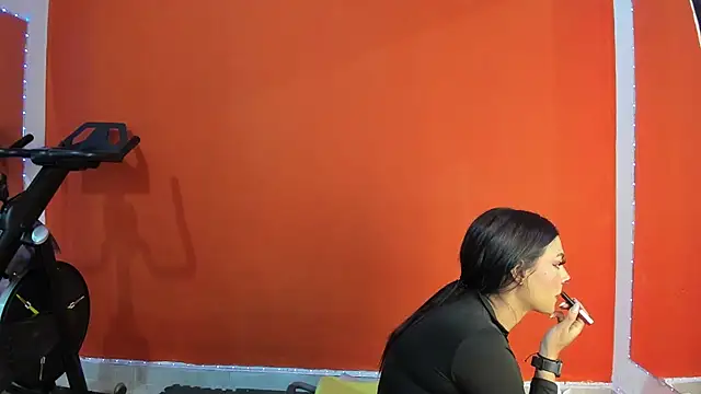 Snapshot of Abril_jones10 chatting on 02/22/25, 03:34 Abril jones10 online show from 02/22/25, 03:34