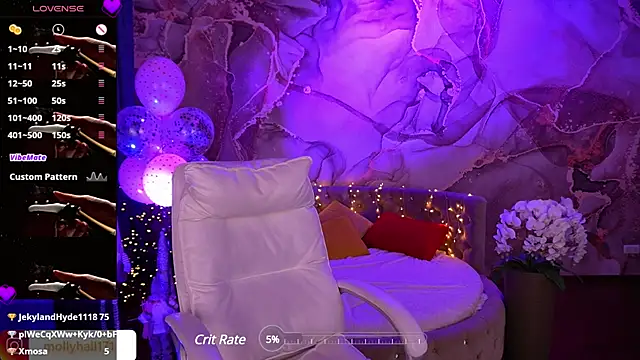 Snapshot of LovelyMollyy chatting on 01/21/25, 08:00 LovelyMollyy online show from 01/21/25, 08:00