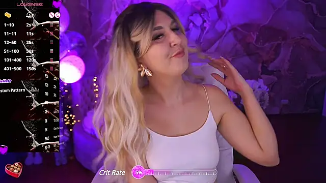 Snapshot of LovelyMollyy chatting on 01/22/25, 08:38 LovelyMollyy online show from 01/22/25, 08:38